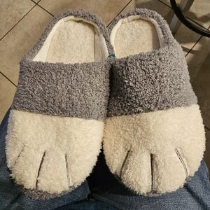 Cozy Gray and Cream Slippers. New, size Medium